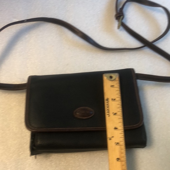 Cherokee Brown leather cross body purse - Picture 11 of 16